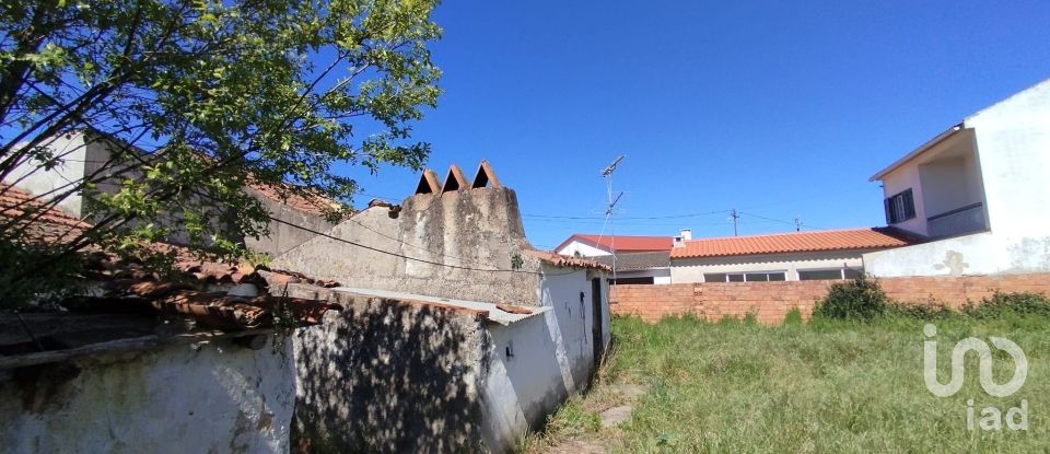 Moradia T2 em Arrouquelas de 400 m²