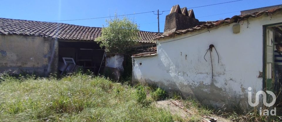 Moradia T2 em Arrouquelas de 400 m²