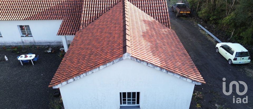 Maison T3 à São Caetano de 220 m²