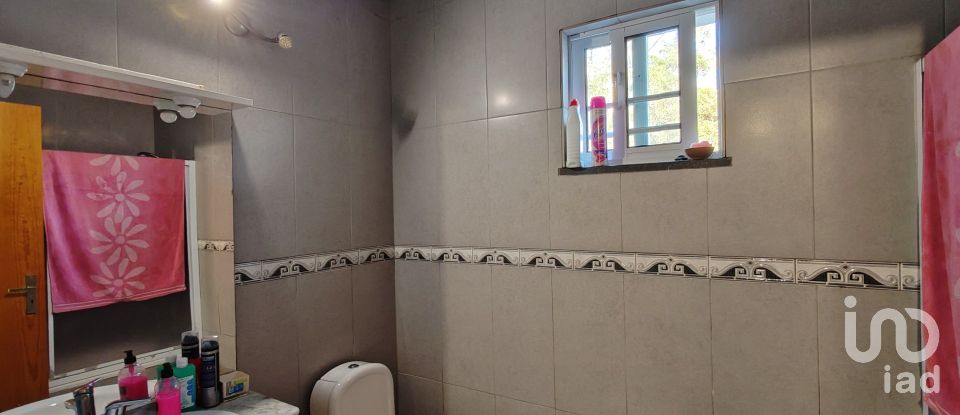 Maison T3 à São Caetano de 220 m²