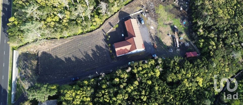 Maison T3 à São Caetano de 220 m²