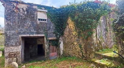 House T4 in Covas of 360 m²