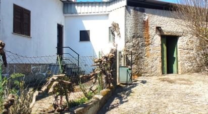 Maison T4 à Covas e Vila Nova de Oliveirinha de 150 m²