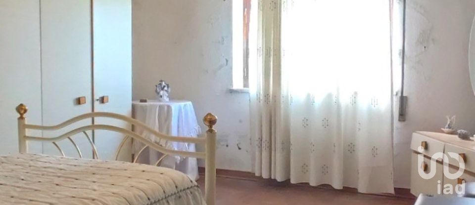 Moradia T4 em Covas e Vila Nova de Oliveirinha de 150 m²