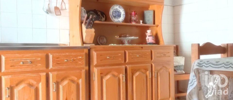 Moradia T4 em Covas e Vila Nova de Oliveirinha de 150 m²