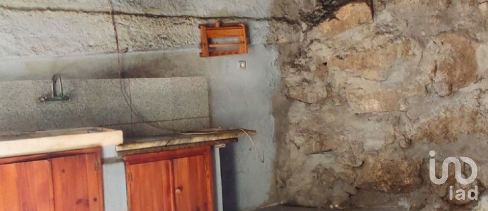 Moradia T4 em Covas e Vila Nova de Oliveirinha de 150 m²