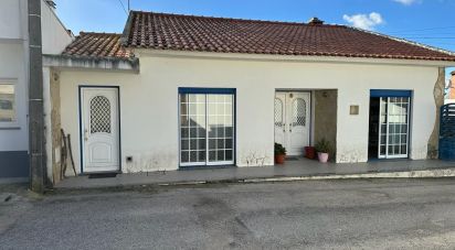 Maison traditionnelle T5 à Pataias e Martingança de 276 m²