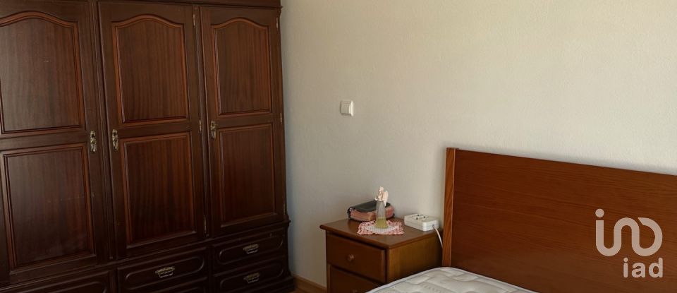 Casa tradicional T5 em Pataias e Martingança de 276 m²