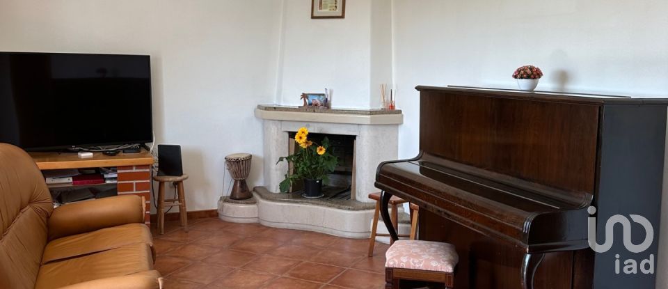 Casa tradicional T5 em Pataias e Martingança de 276 m²