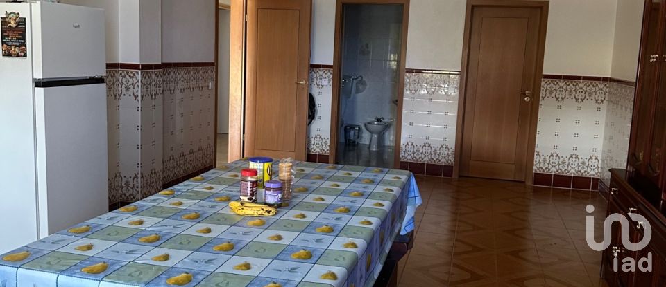 Casa tradicional T5 em Pataias e Martingança de 276 m²