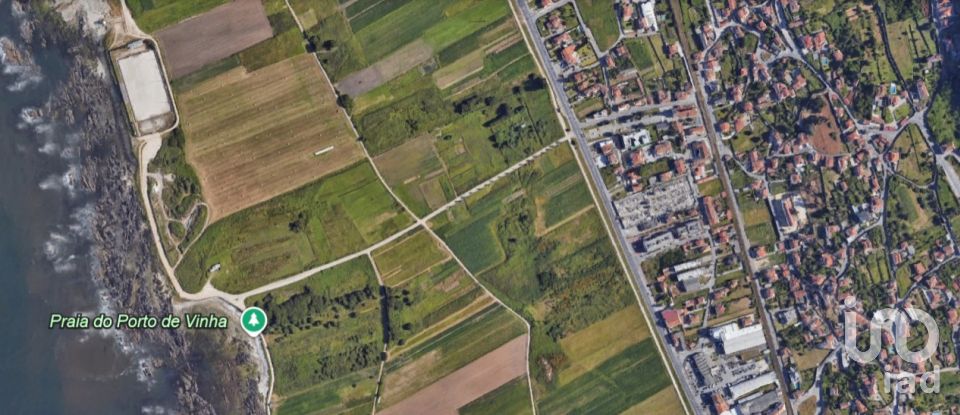 Terreno urbano em Areosa de 432 m²