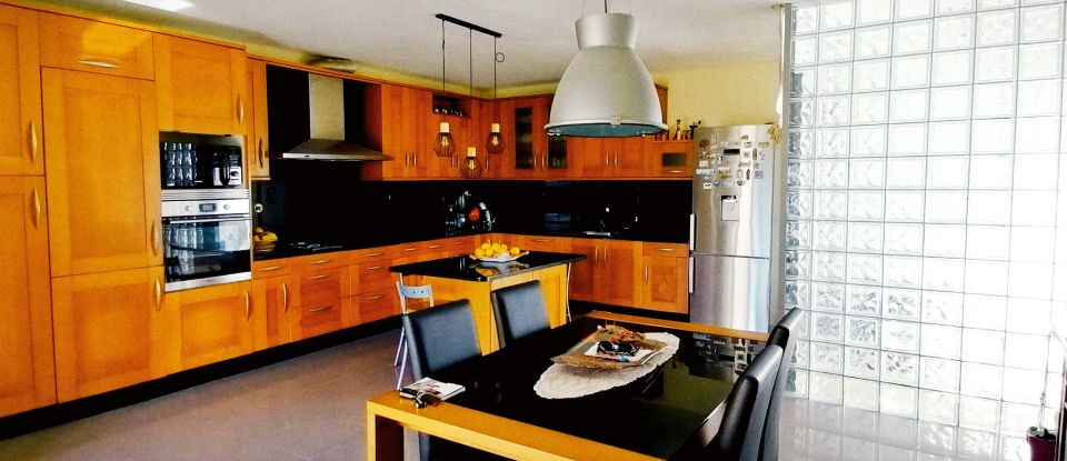 House T4 in Loivo of 346 m²