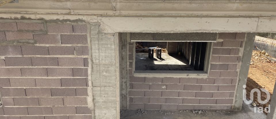 Moradia T3 em Alcantarilha e Pêra de 180 m²