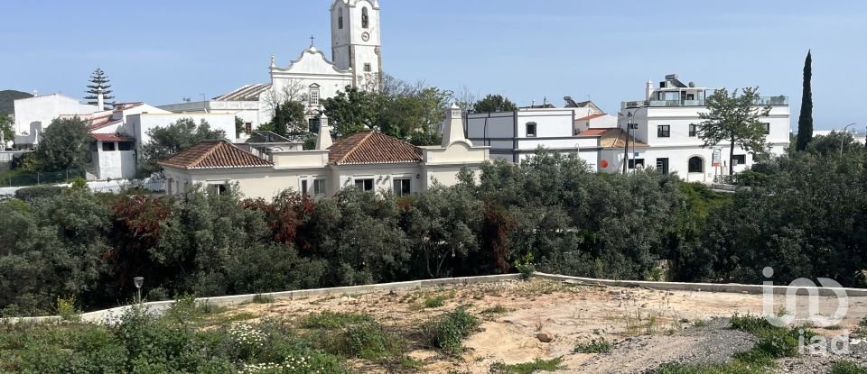 Terrain à bâtir à Santa Bárbara de Nexe de 576 m²