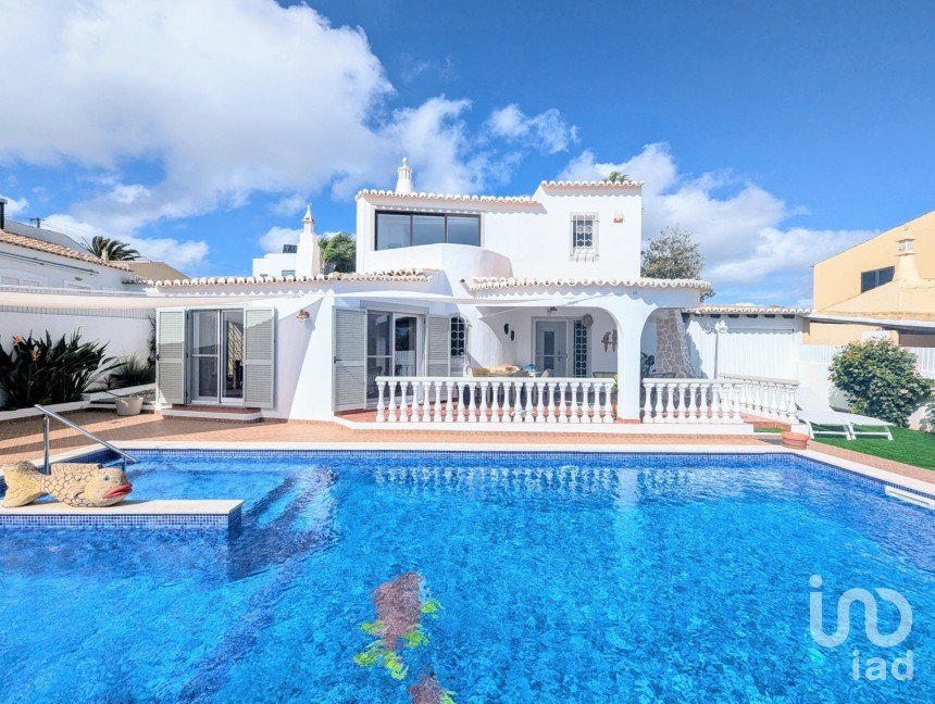 Moradia T3 em Lagoa e Carvoeiro de 240 m²