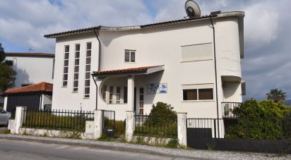 Maison traditionnelle T4 à Miranda do Corvo de 385 m²