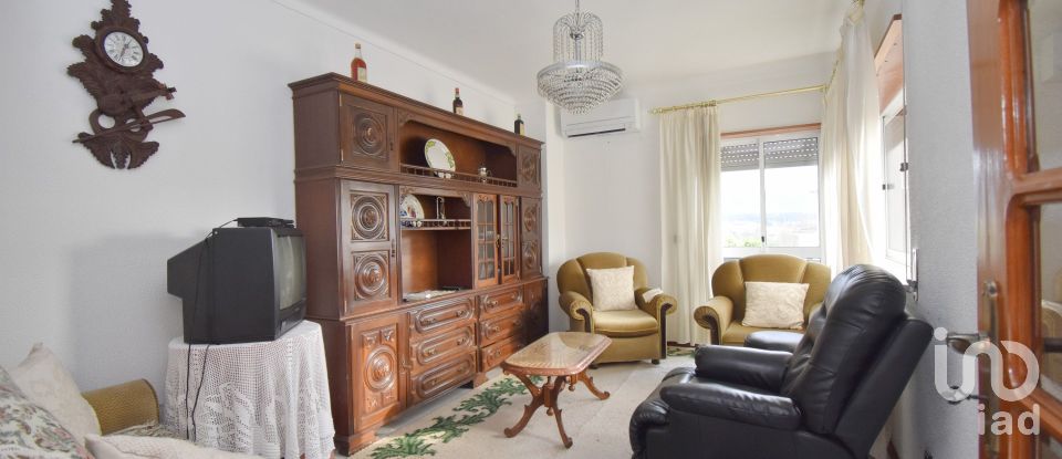 Maison traditionnelle T4 à Miranda do Corvo de 385 m²