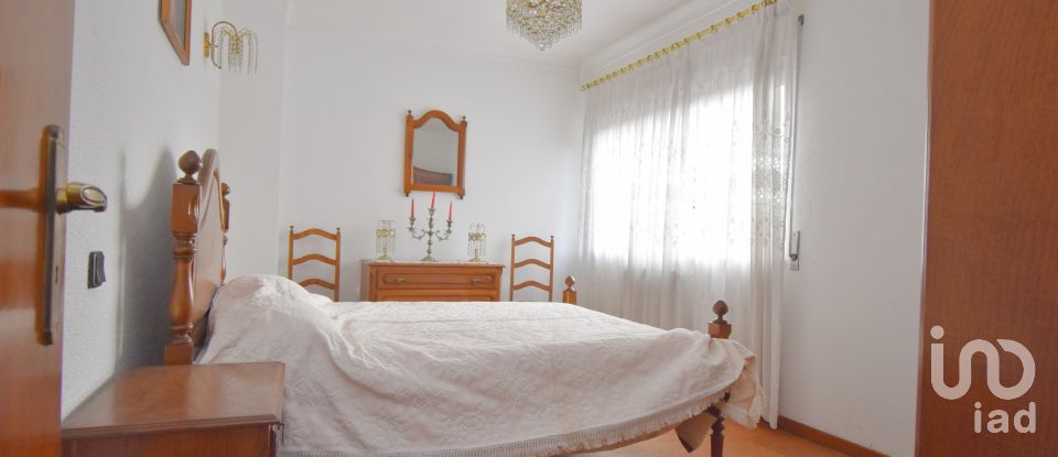 Maison traditionnelle T4 à Miranda do Corvo de 385 m²