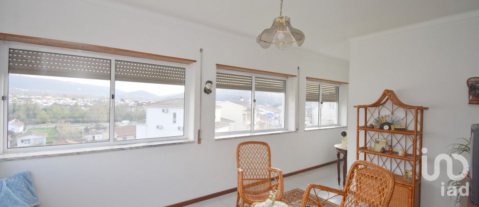 Maison traditionnelle T4 à Miranda do Corvo de 385 m²