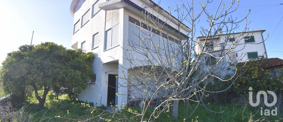 Maison traditionnelle T4 à Miranda do Corvo de 385 m²