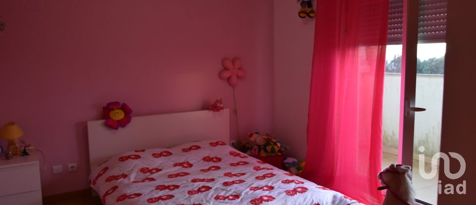 Moradia T5 em Igreja Nova do Sobral de 240 m²