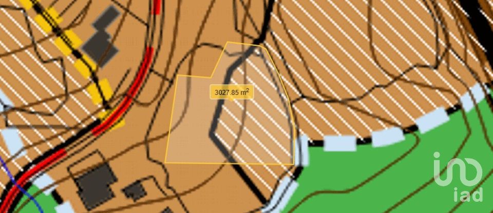 Land in Campo E Tamel (São Pedro Fins) of 3,000 m²