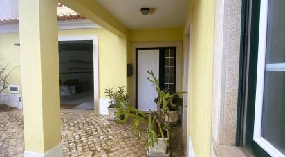 Maison T4 à Carvoeira e Carmões de 151 m²