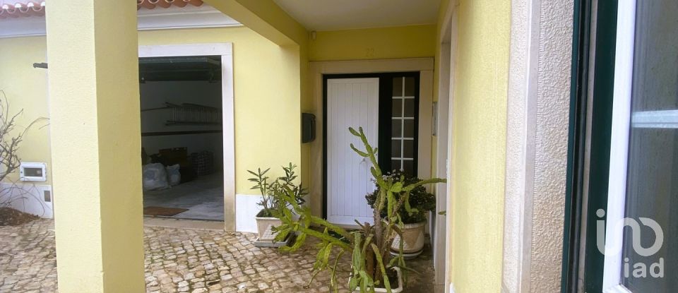 Maison T4 à Carvoeira e Carmões de 151 m²