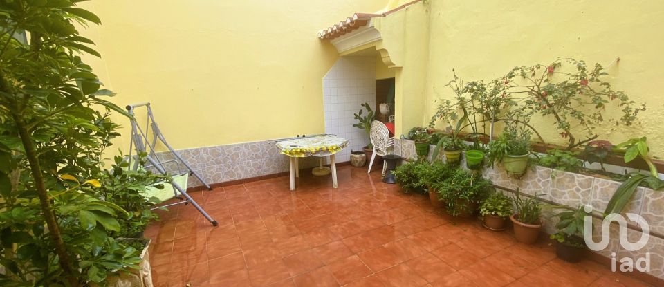 Maison T4 à Carvoeira e Carmões de 151 m²