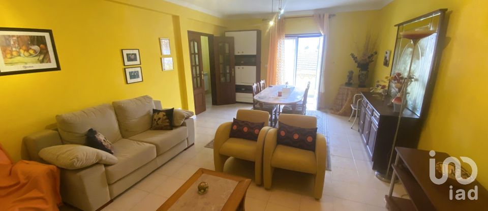 Maison T4 à Carvoeira e Carmões de 151 m²