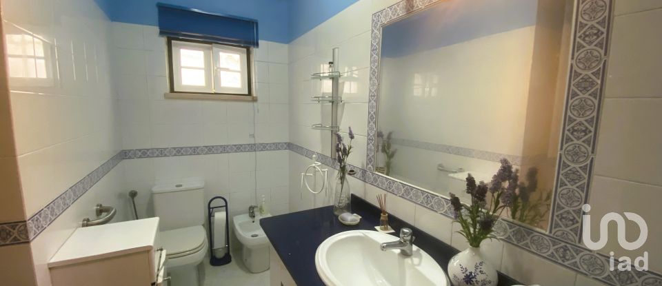 Maison T4 à Carvoeira e Carmões de 151 m²