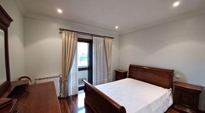 Maison T4 à São Mamede de Infesta e Senhora da Hora de 252 m²