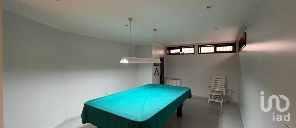 Moradia T4 em São Mamede de Infesta e Senhora da Hora de 252 m²