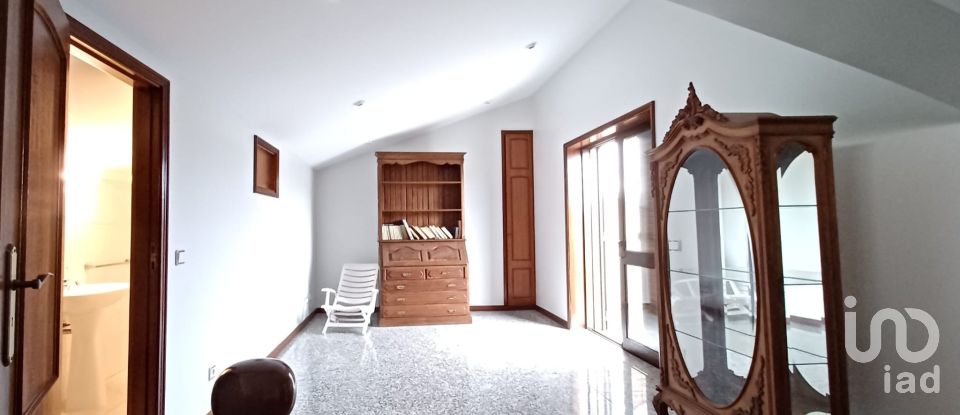 Moradia T4 em São Mamede de Infesta e Senhora da Hora de 252 m²