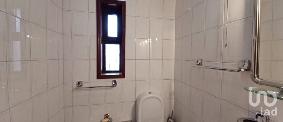 Moradia T4 em São Mamede de Infesta e Senhora da Hora de 252 m²