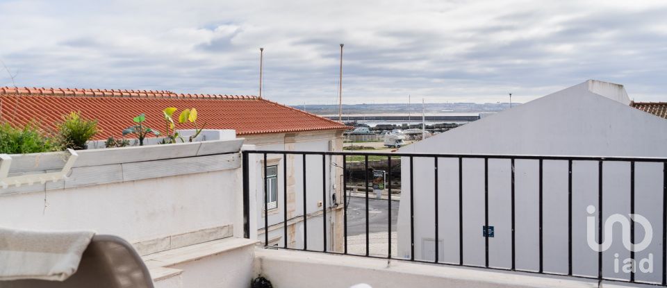 Maison T3 à Peniche de 178 m²