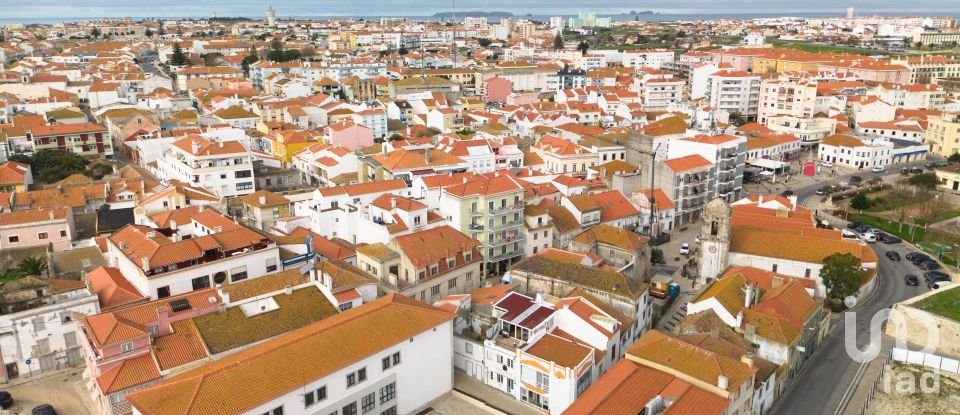 Maison T3 à Peniche de 178 m²