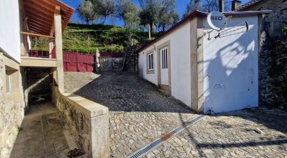 House T2 in Labruja of 175 m²