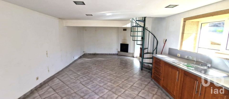 Maison T2 à Labruja de 175 m²