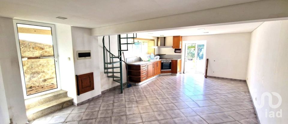 Maison T2 à Labruja de 175 m²