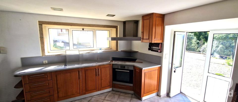 Maison T2 à Labruja de 175 m²