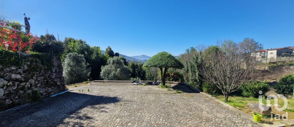 Maison T2 à Labruja de 175 m²