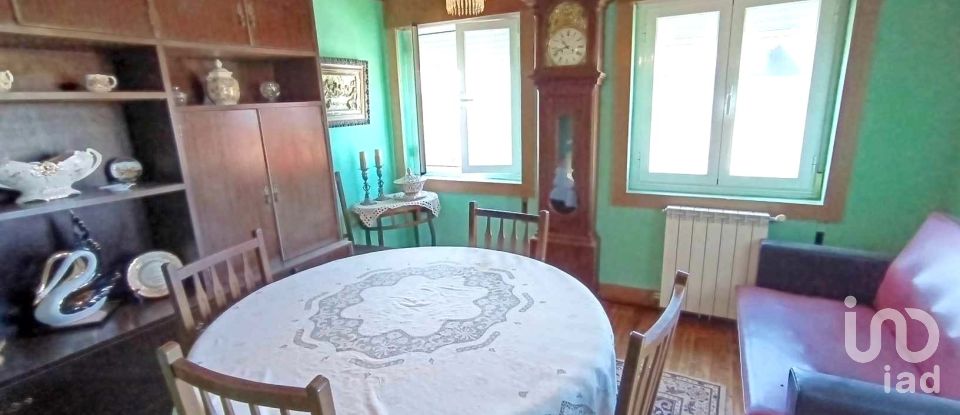 Maison T4 à Vila e Roussas de 228 m²