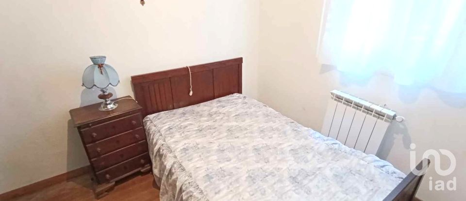 Maison T4 à Vila e Roussas de 228 m²