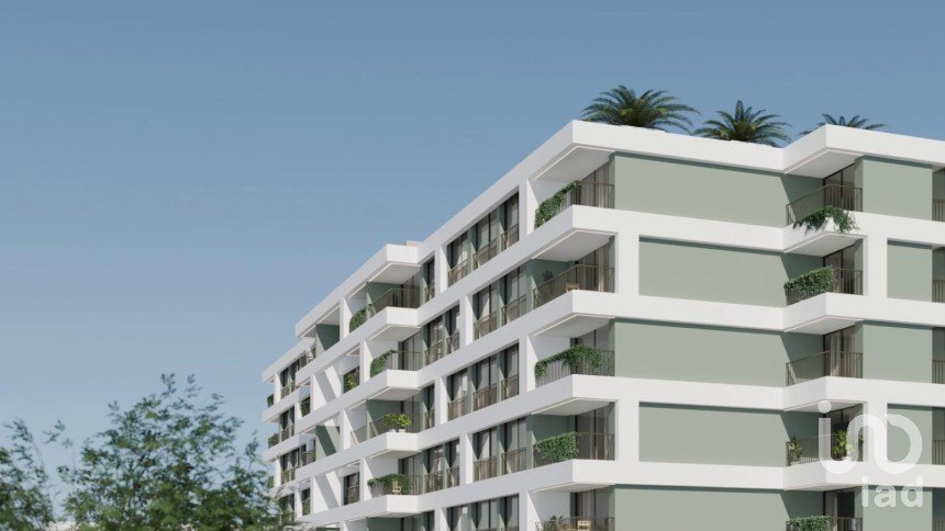 Apartment T2 in São Martinho of 104 m²