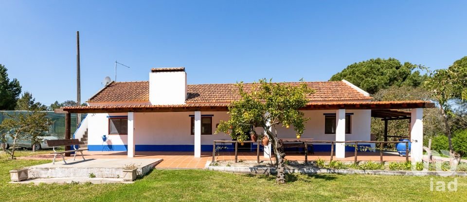 Farm T5 in Cortiçadas de Lavre e Lavre of 250 m²