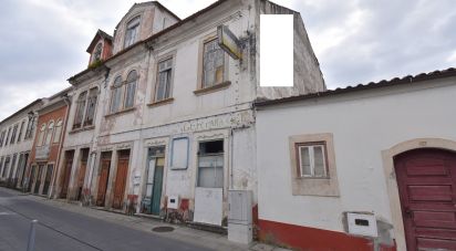 Maison traditionnelle T6 à Lousã e Vilarinho de 261 m²