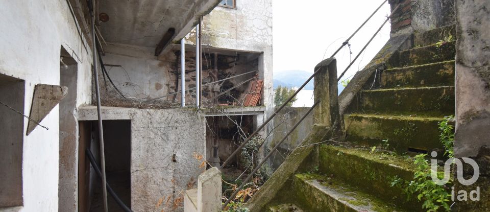 Casa tradicional T6 em Lousã e Vilarinho de 261 m²