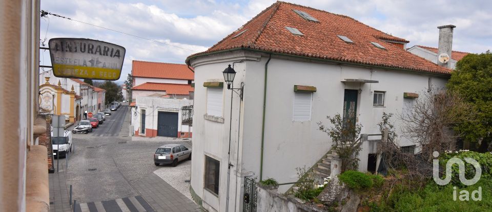 Casa tradicional T6 em Lousã e Vilarinho de 261 m²