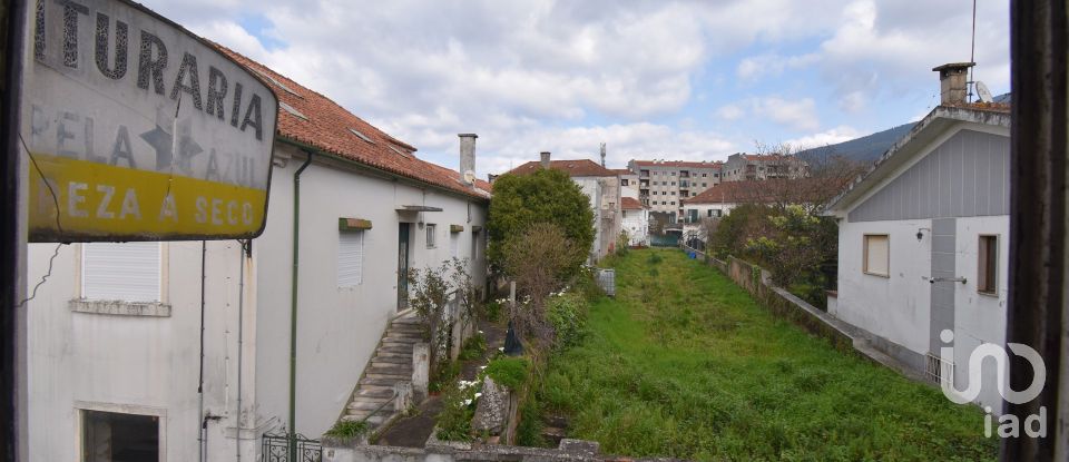 Casa tradicional T6 em Lousã e Vilarinho de 261 m²